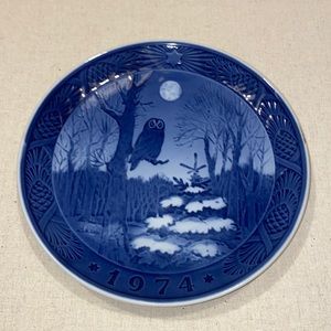 1974 Royal Copenhagen Christmas plate